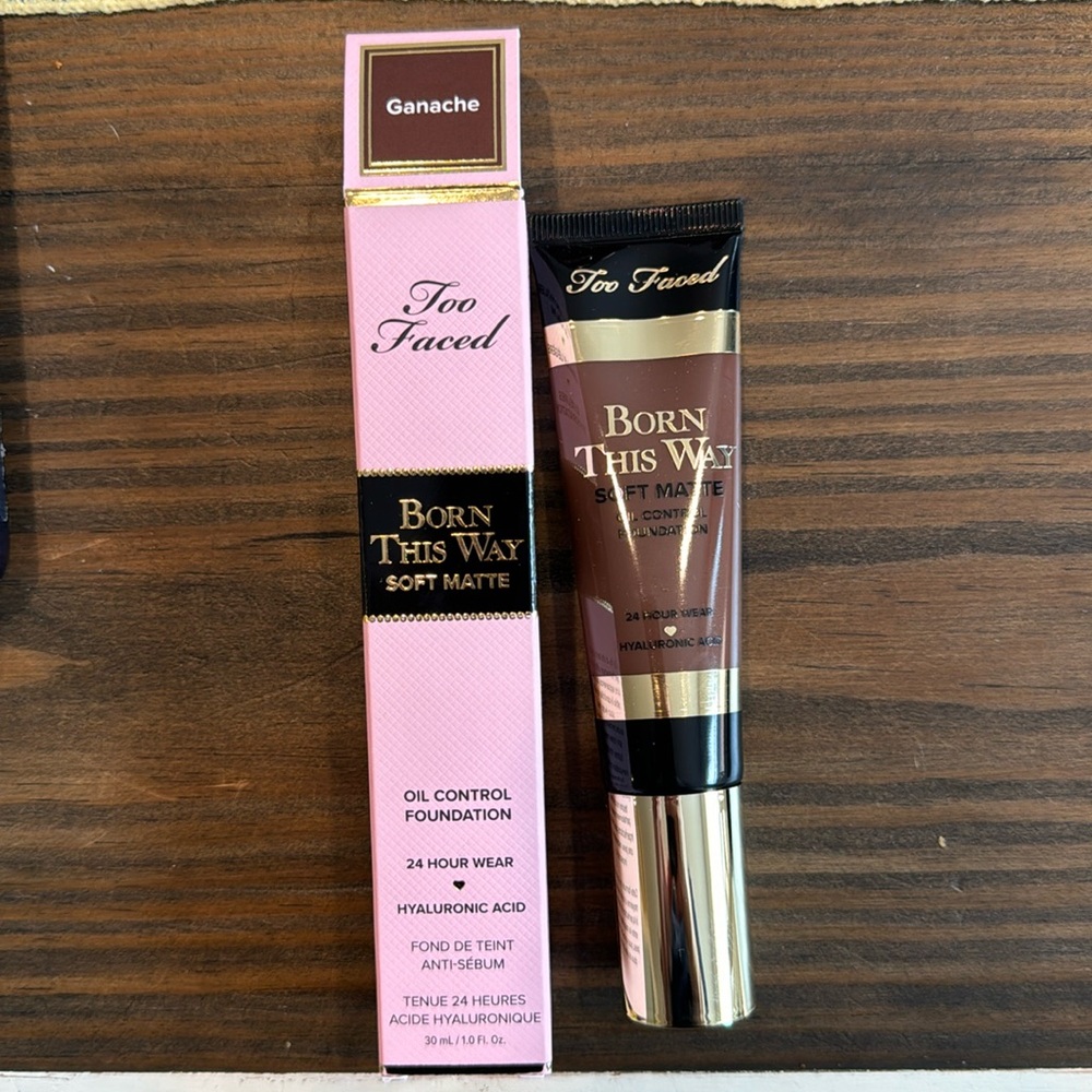 Too Faced: Born This Way Soft Matte Foundation